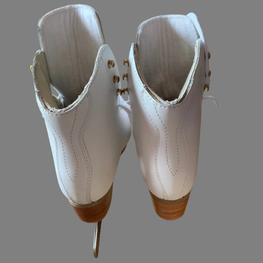 Figure Skate Boots Jackson Freestyle  Size 3B, DJ 2071