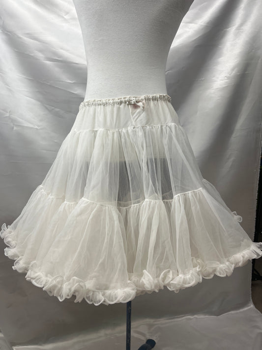 Vintage Ladies 2 layer White Rockabilly Petticoat, Crinoline OS- Preowned