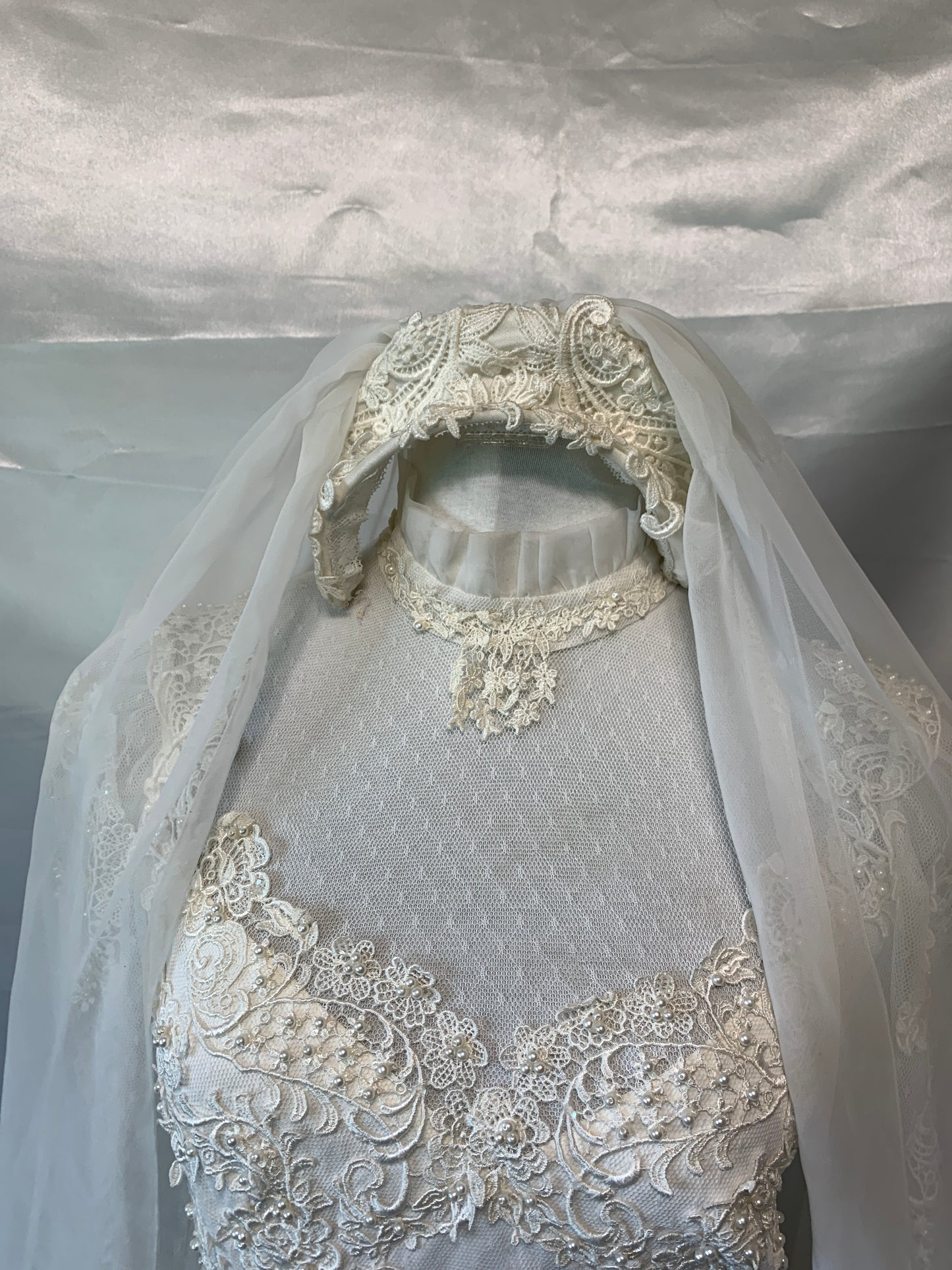 Wedding Dress & Veil - Long Sleeve, High Collar XS