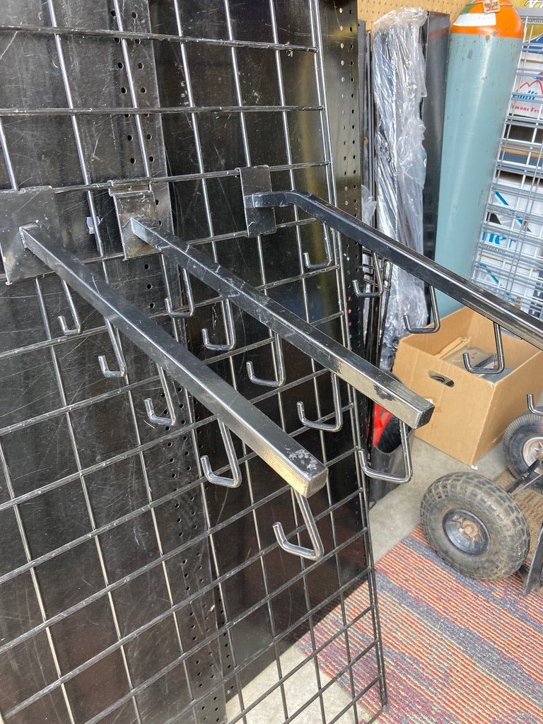 Gridwall Black 5 J Hook Waterfall