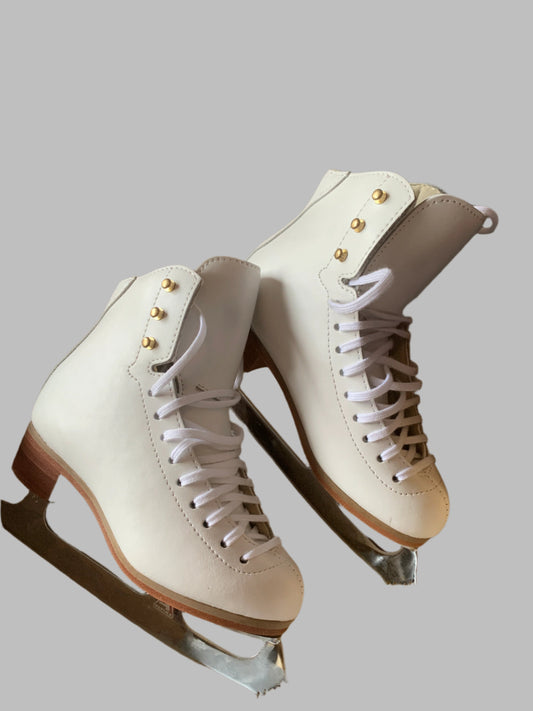 Figure Skate Boots Jackson Freestyle  Size 3B, DJ 2071