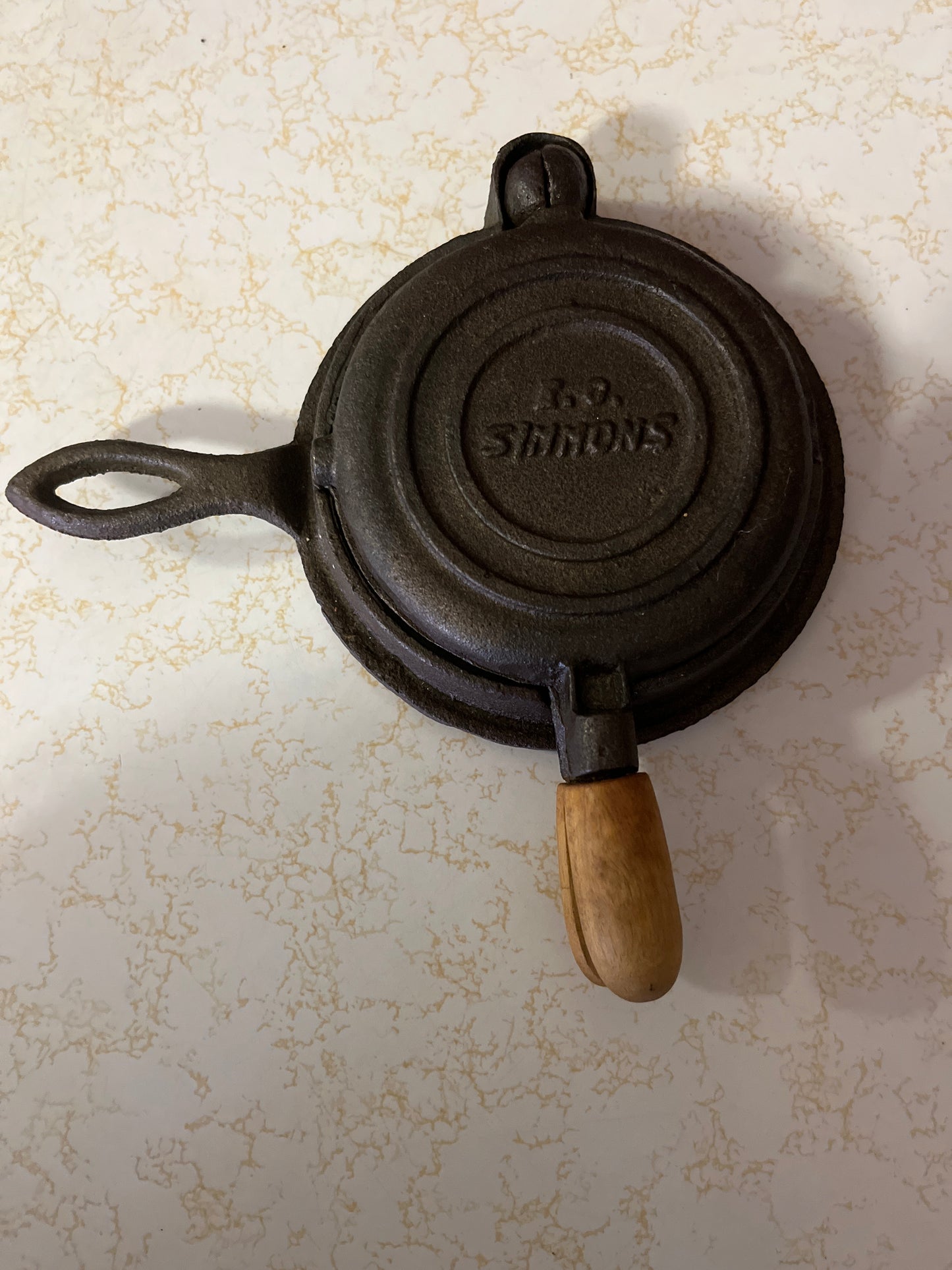 E.G. Simmons Cast Iron Waffle Maker Vintage