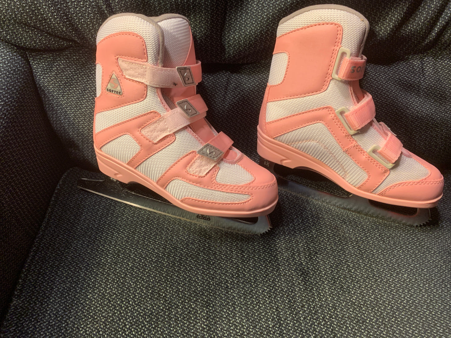 Figure Skate Jackson SofTec Tri-Grip - Pink Size 2