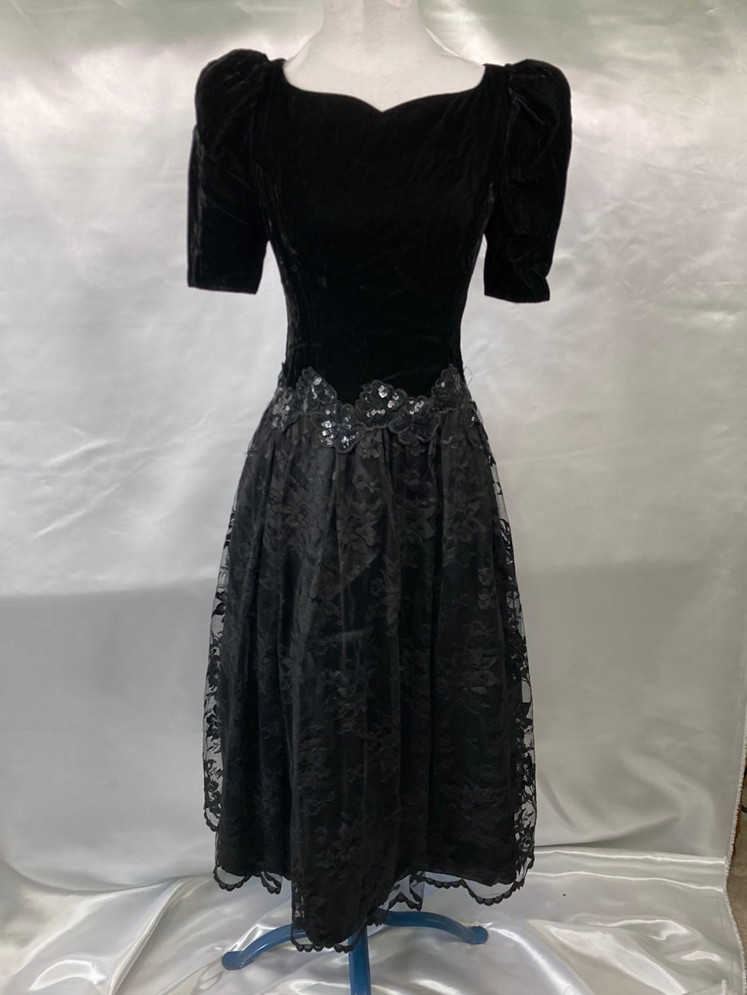 1980's Scott McClintock Prom Vintage Black Dress Size Small 1980's Scott McClintock Prom Vintage Black Dress Size Small