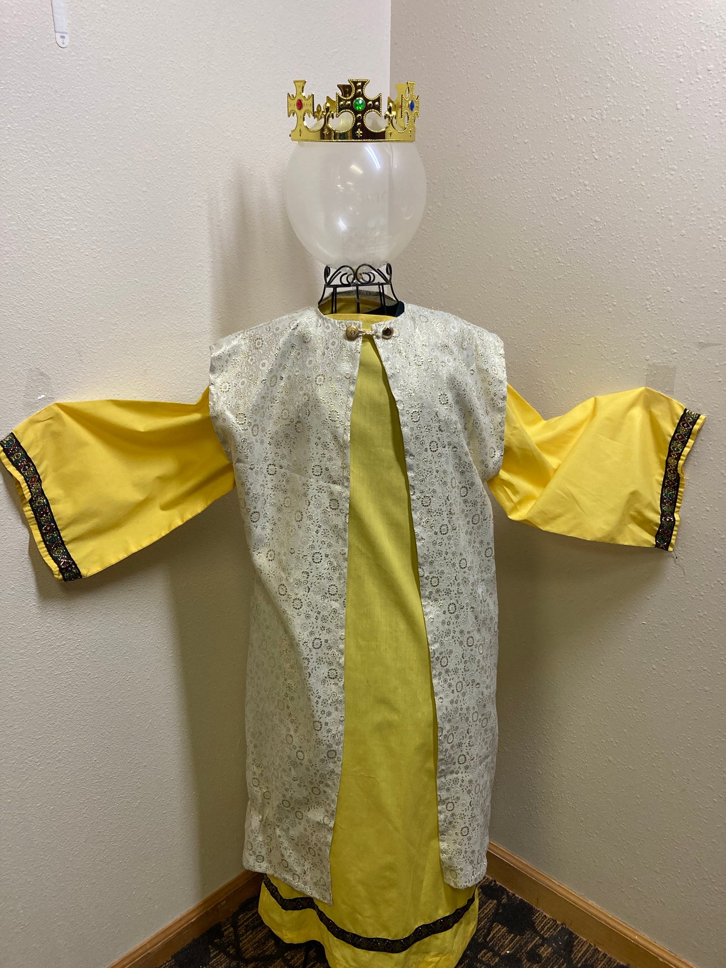 Nativity Child Costumes Mary, Angel Preowned