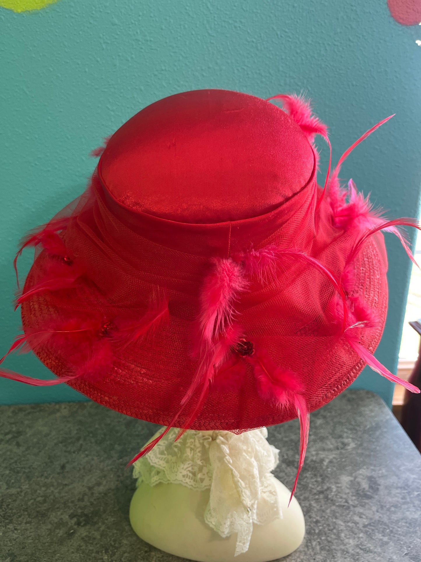 Vintage Women's Red Straw Hat Kentucky Derby Straw, Feather Satin Medium.