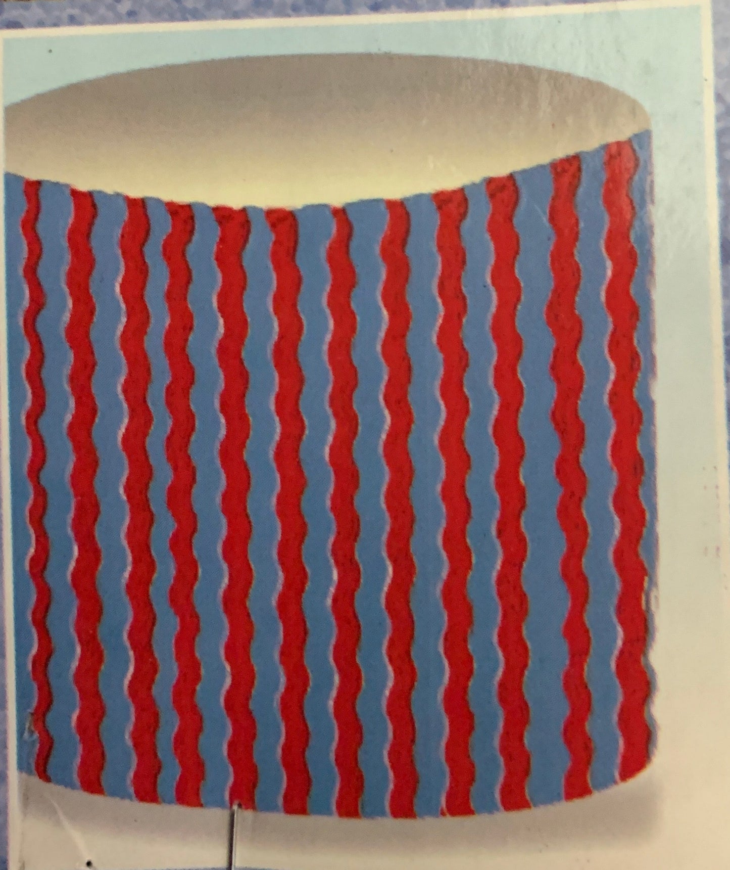 Wavy Foil Red & Blue Table skirt