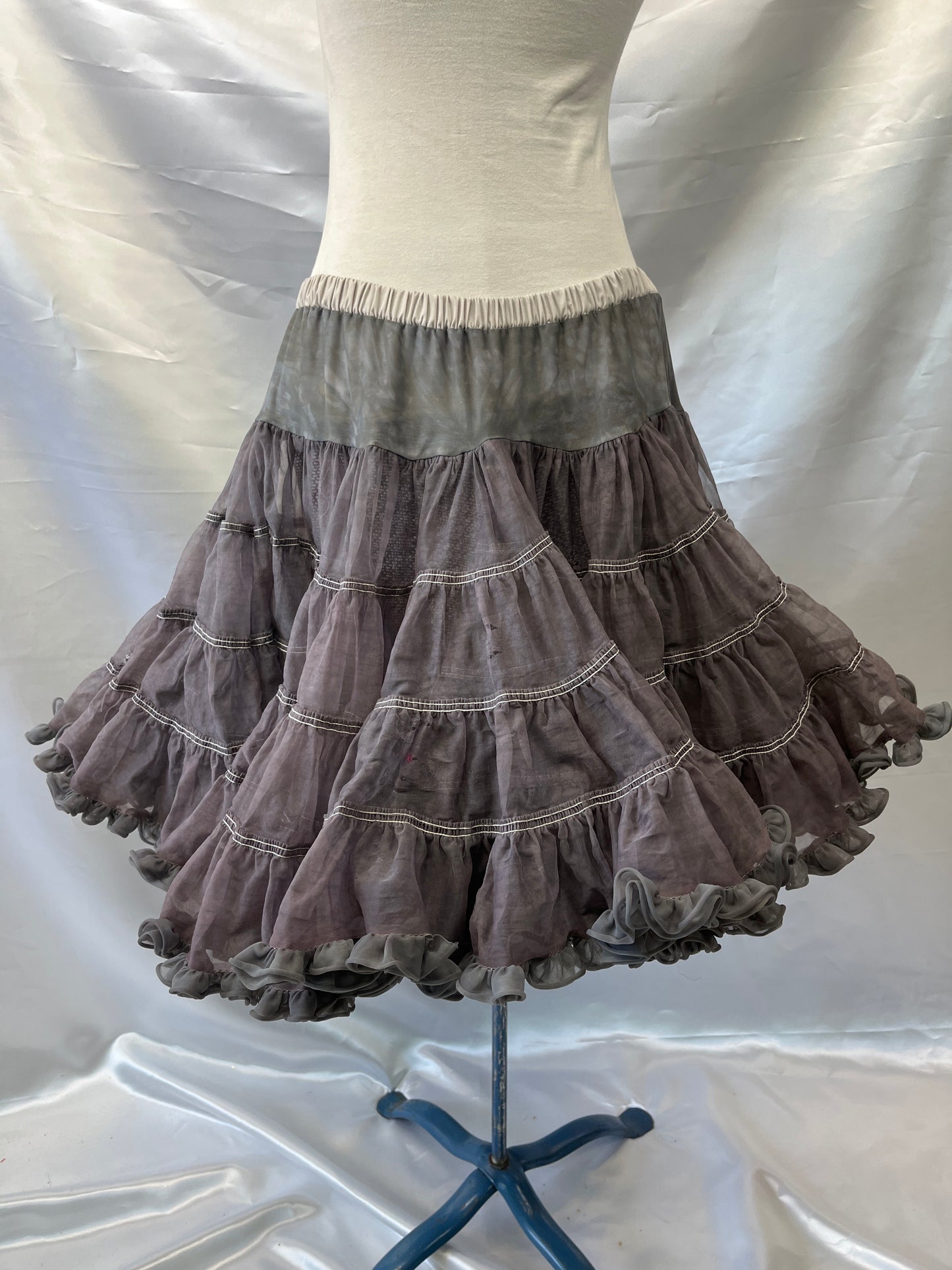 Vintage Ladies Grey Rockabilly Petticoat, Crinoline OS- Preowned