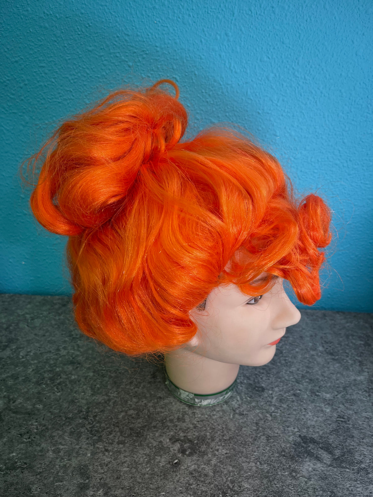Wilma Flintstone Adult Medium Women Costume  with Wig - Preowned