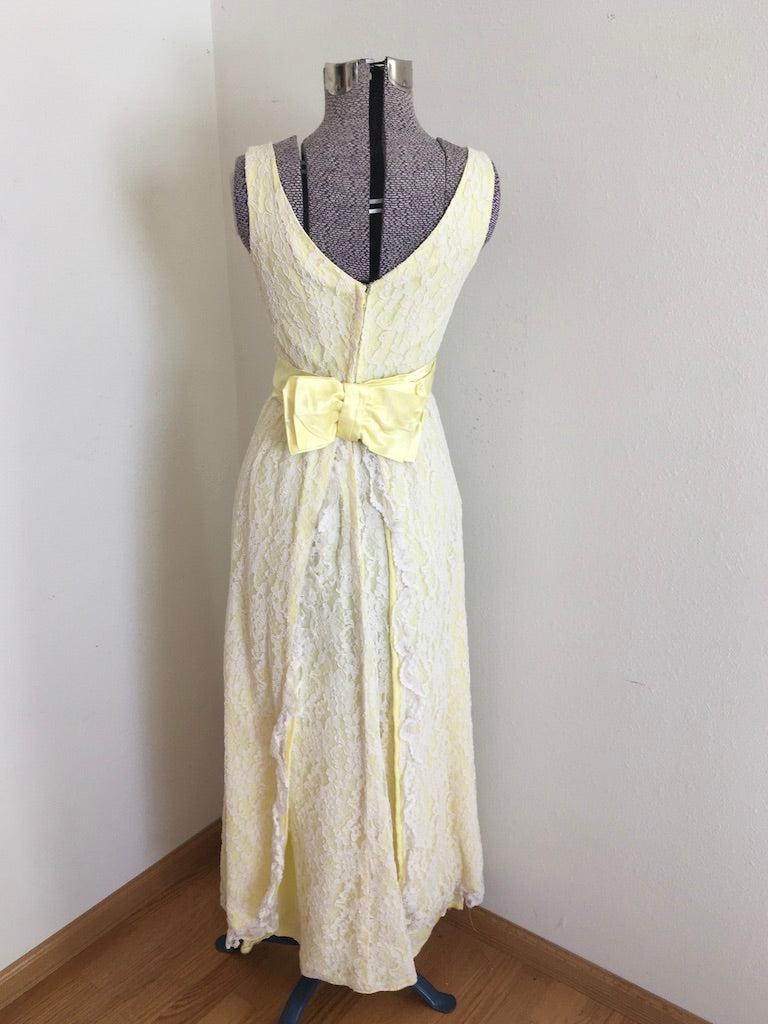 Vintage 1960’s Women Yellow Dress Full Length - Small