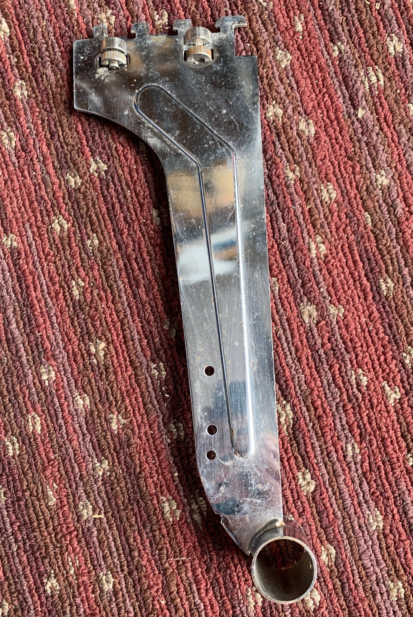 Single Slotted Hangrail Bracket 12"