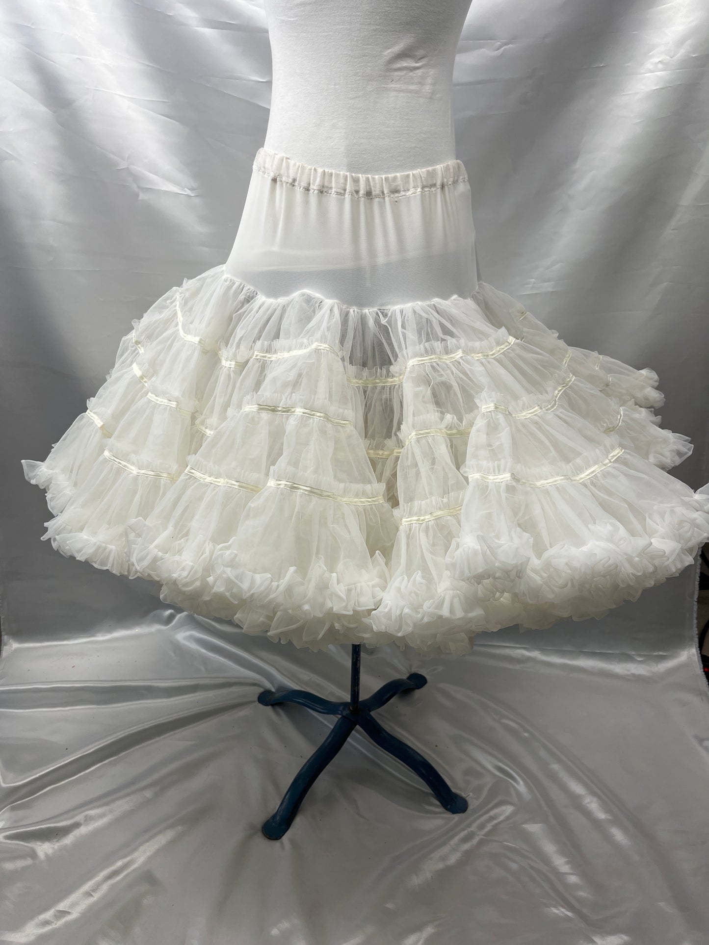 Vintage Square Dance Petticoats, Crinolines Organza Skirts Preowned
