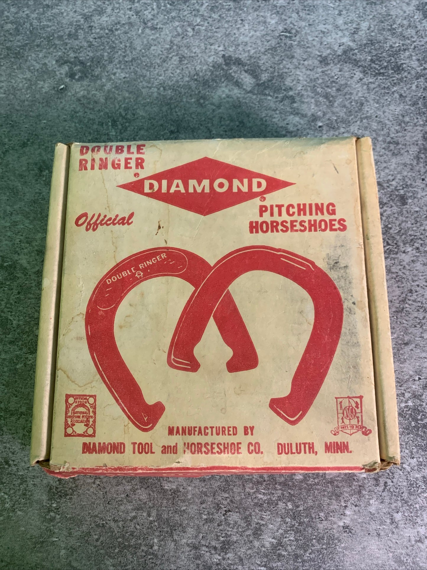 Vintage Diamond Double Ringer Pitching Official Horseshoes