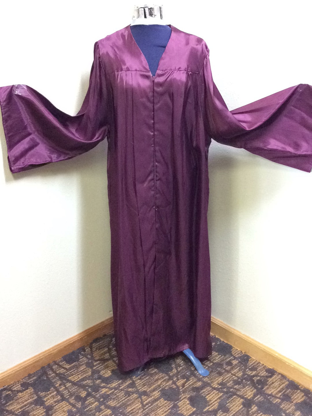 Burgundy Std Grad Robe