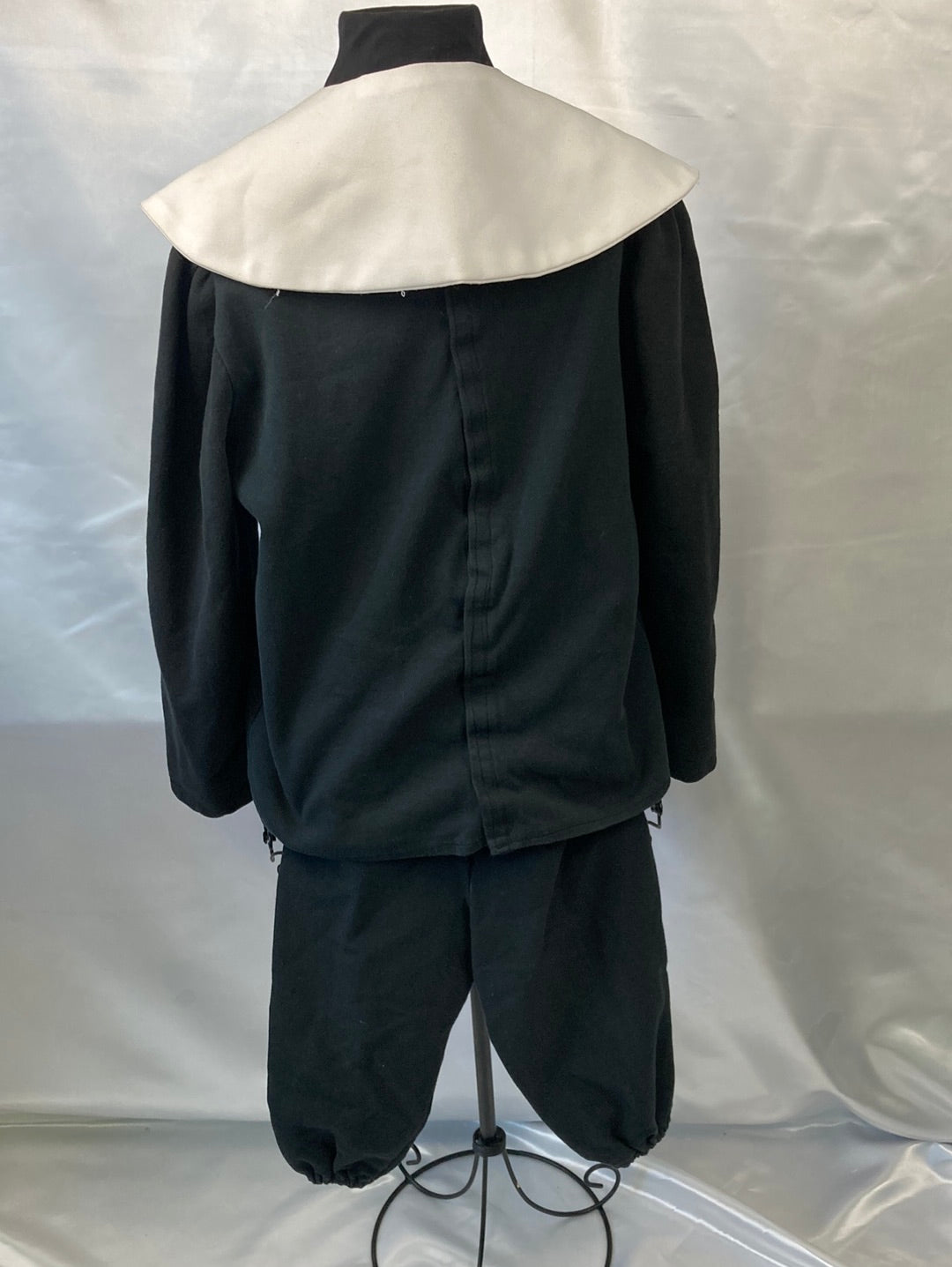 Pilgrim Boy Costume  Child Large - Preowned